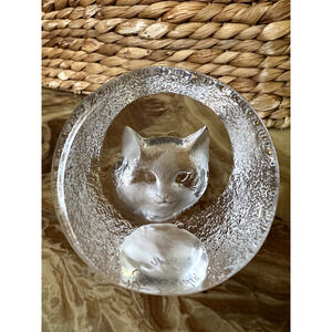 Mats Jonasson Swedish Lead Crystal Cut Cat Face Paperweight Signature Collection